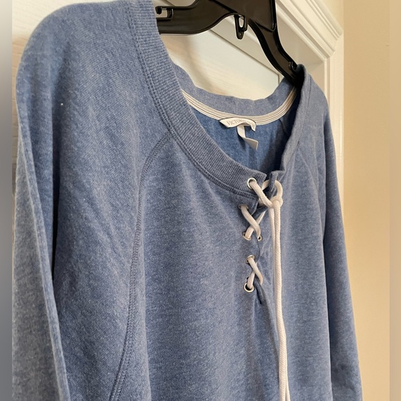 Victoria’s Secret long sleeve sweatshirt size Large in Heather dusty blue - Picture 2 of 9